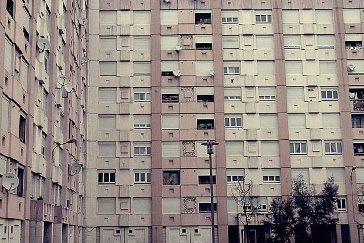 Un immeuble hlm en France